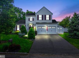 11 Ottawa Trl, Branchburg, NJ 08876