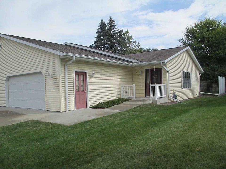 1st image of 1718 N Hillcrest Dr #1718
