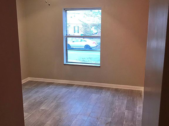 4th image of 6239 Nagel Ave #1N