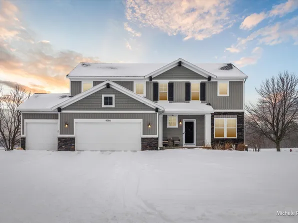8586 Snowy Plover Rd SE, Caledonia, MI 49316