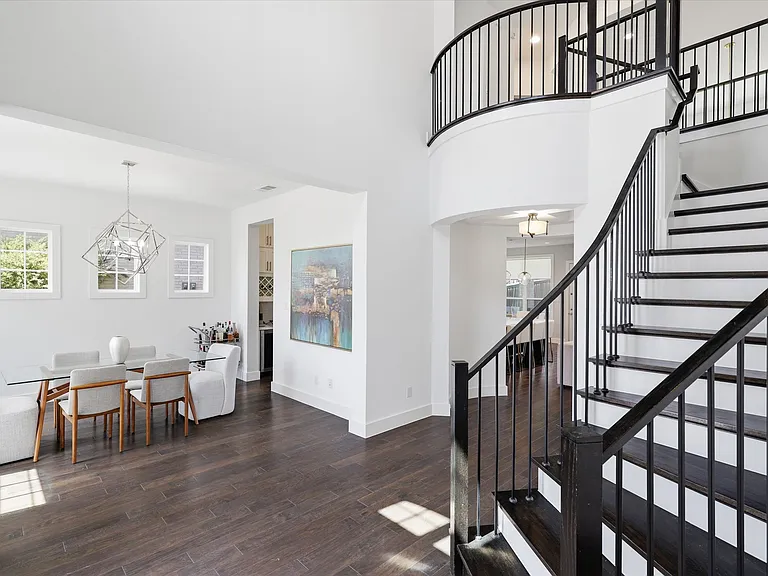 3348 Starling Dr — Photo 3