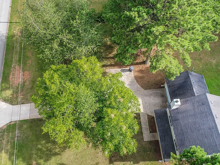 97 Livingston Ln — Photo 27
