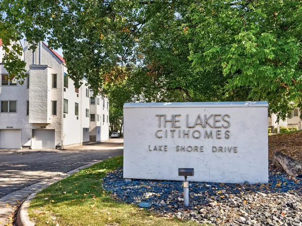 3059 Lake Shore Dr #A, Minneapolis, MN 55416