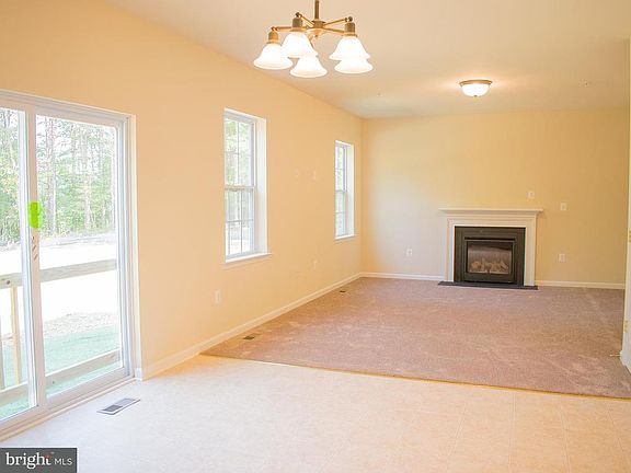 3rd image of 7610 Knotting Hill Ln