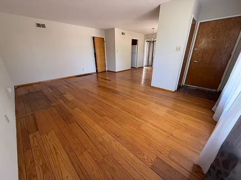 3160 Waverley St #1 — Photo 5
