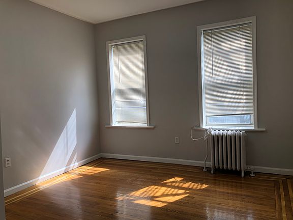 3rd image of 30 Kensington Ave #41E