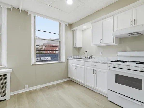 2600 Brownsville Rd APT 3, Pittsburgh, PA 15227