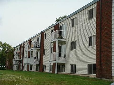 1st image of 9807 108th Ave #107