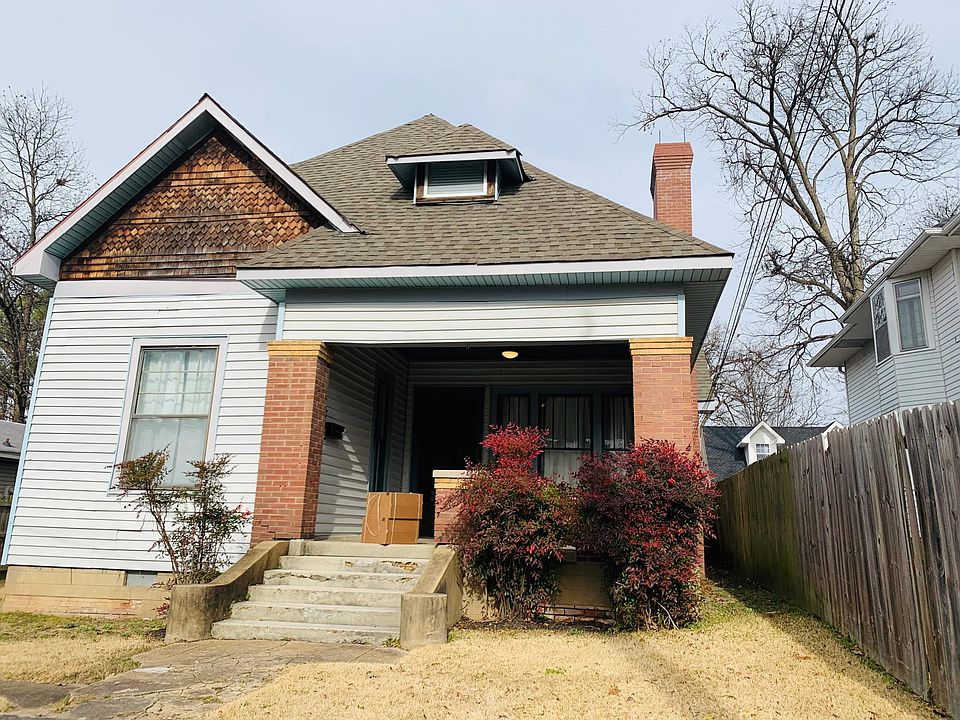 514 Matthews, A front.