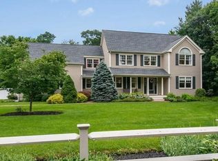 27 Kimball Rd, Hopkinton, MA 01748