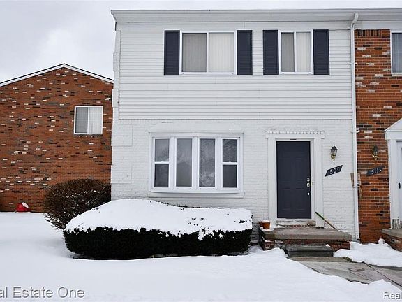 2nd image of 509 Fox Hills Dr N