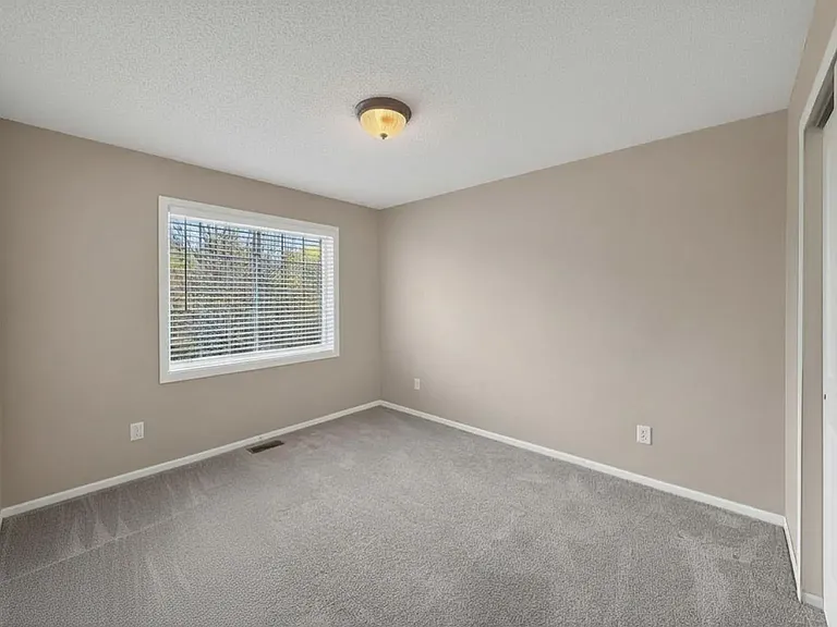 6476 Lakota Trl — Photo 13