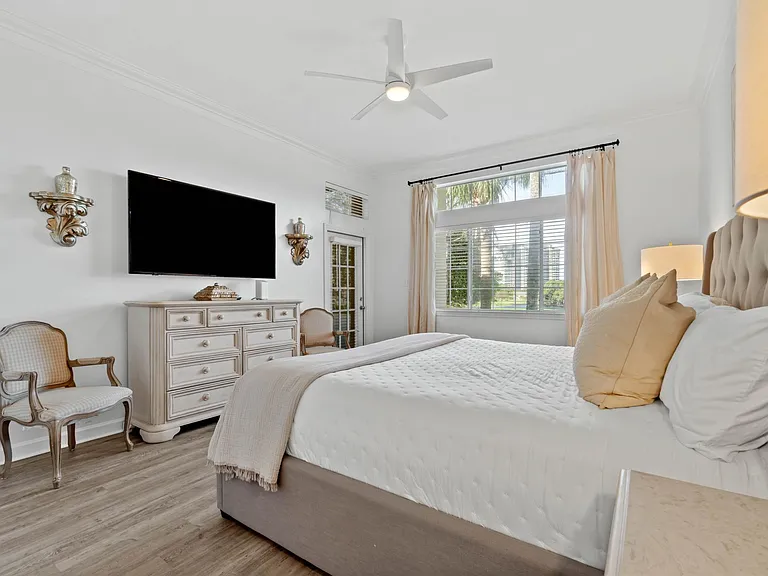 5280 Tivoli Dr — Photo 5