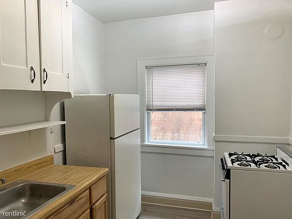 2nd image of 13389 Madison Ave APT 9
