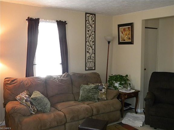 3rd image of 177 Fulmer Ave