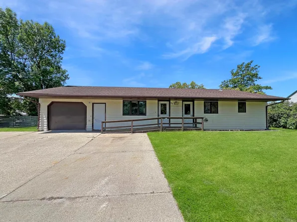 419 Olson Ave NE, Bagley, MN 56621
