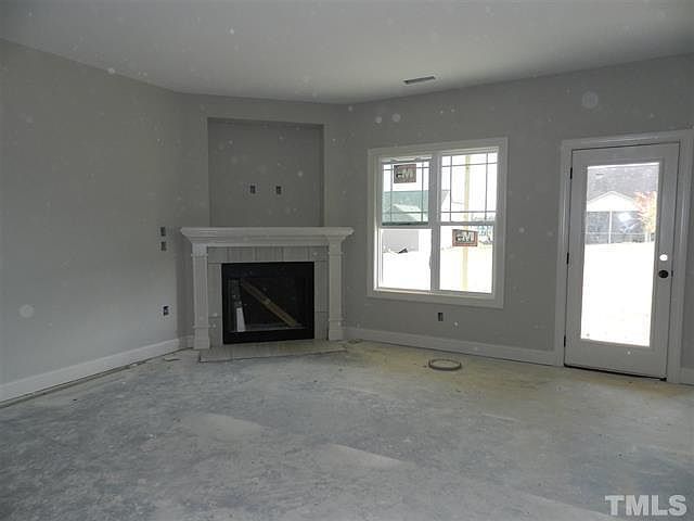 1st image of 252 Kaspurr Dr