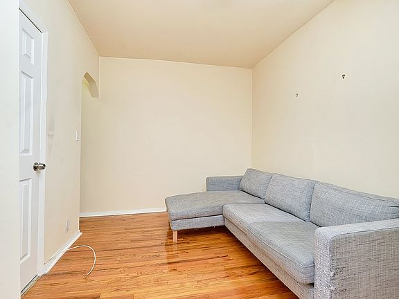 2nd image of 270 E 78th St APT 21