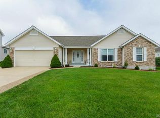 3 Pinehurst Ridge Ct, O'Fallon, MO 63366