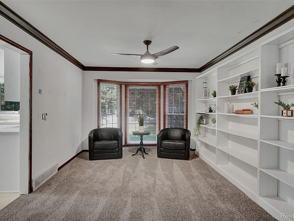 54359 Algonquin Dr, photo 17