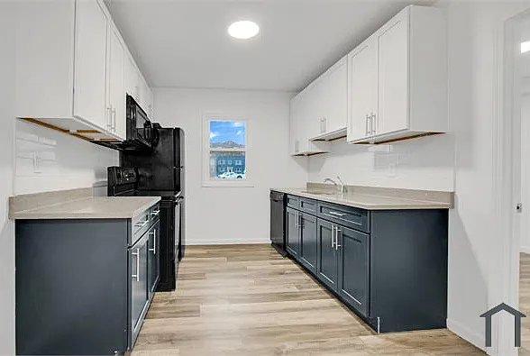 343 Sheffield Ave #B — Photo 7
