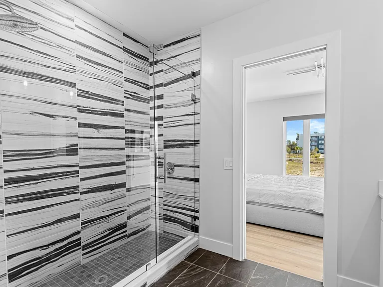 3304 SW 49th Ter — Photo 18