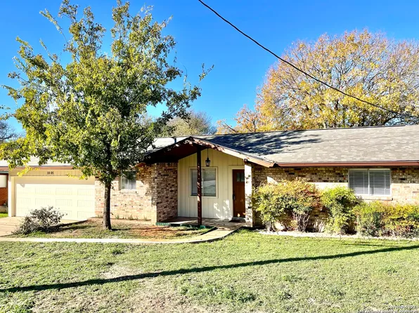 1005 Barbara Ann St, Kerrville, TX 78028
