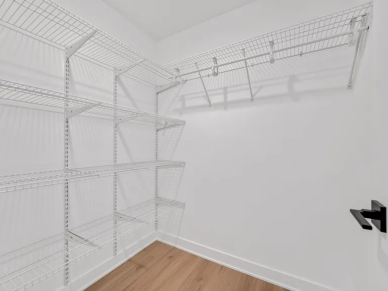 1111 Erie St #4 — Photo 11