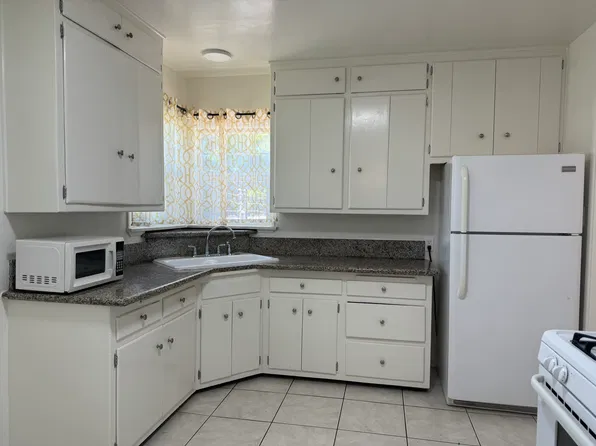 710 W Bennett St, Compton, CA 90220