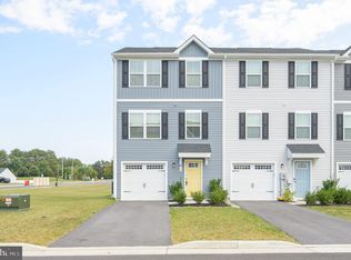 52 Shubunkin Rd, Inwood, WV 25428