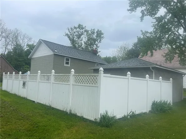 3310 N Main St #B, Sandy Lake, PA 16145