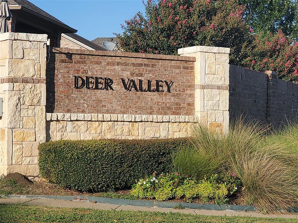 1st image of 1710 Deer Crossing Dr