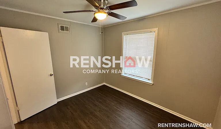 1379 Rolling Hills Dr — Photo 12