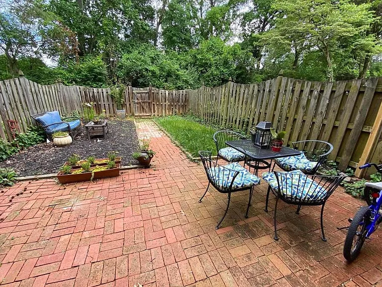 149 East St NE — Photo 22