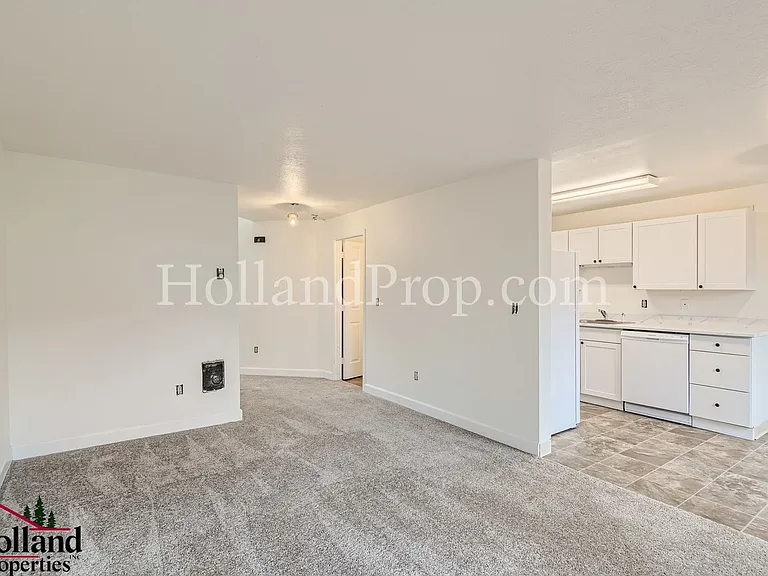 2621 SE 174th Ave #A — Photo 4