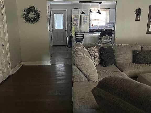 3rd image of 1515 Wilford St