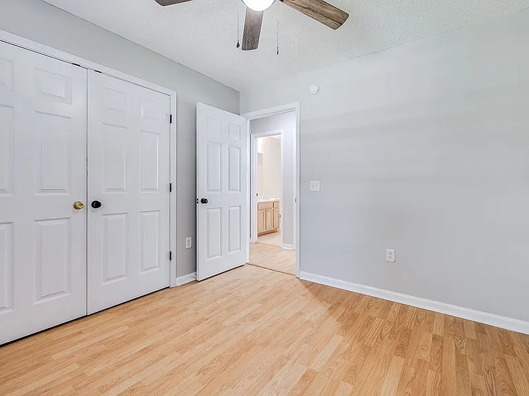 446 Shadowbrook Cir — Photo 25