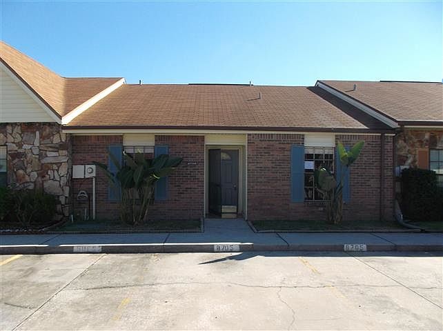 1st image of 8705 Carroll Palm Pl