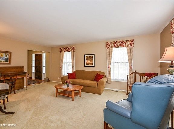 3rd image of 2236 Kingston Dr