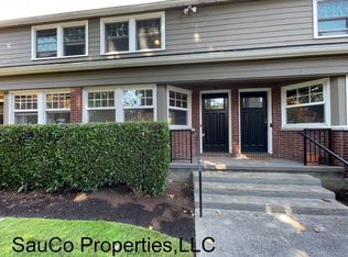 2555 NW Savier St APT 8, Portland, OR 97210