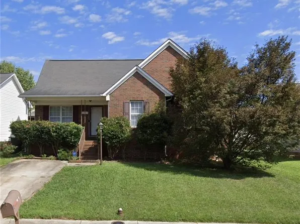 2303 Blair Khazan Dr, Greensboro, NC 27405