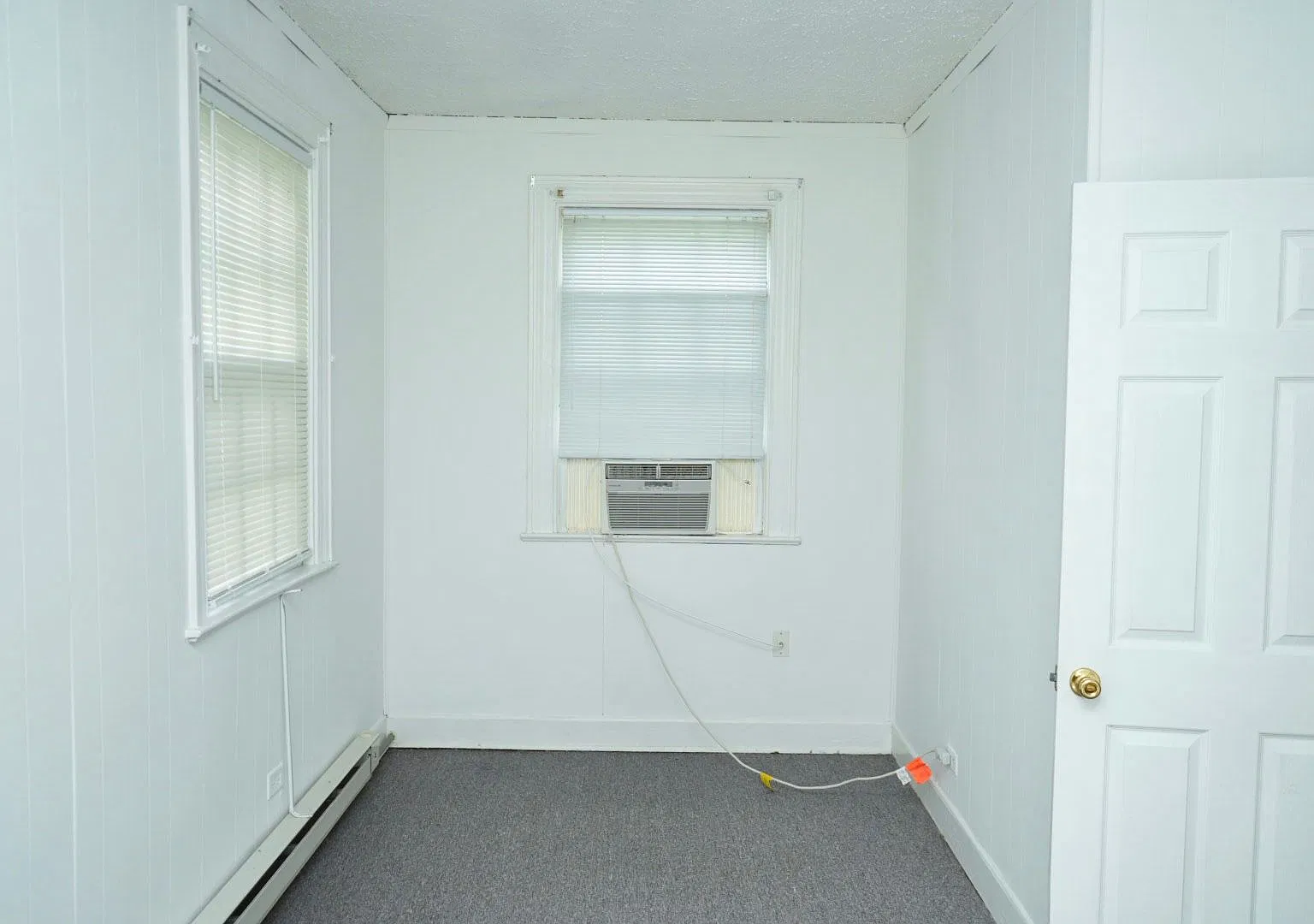 2321 Fontaine Ave — Photo 3