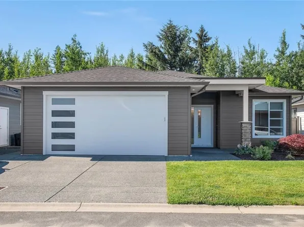 457 Arizona Dr #10, Campbell River, BC V9H 1V3