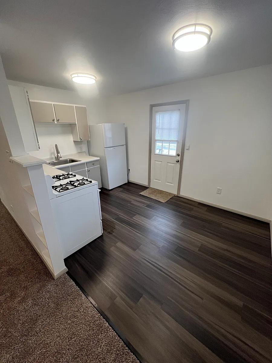 Photo 2 of 12 - 210 Greystone Ave #211-4 - Seneca, PA Building Photo - 210 Greystone Ave #211-4