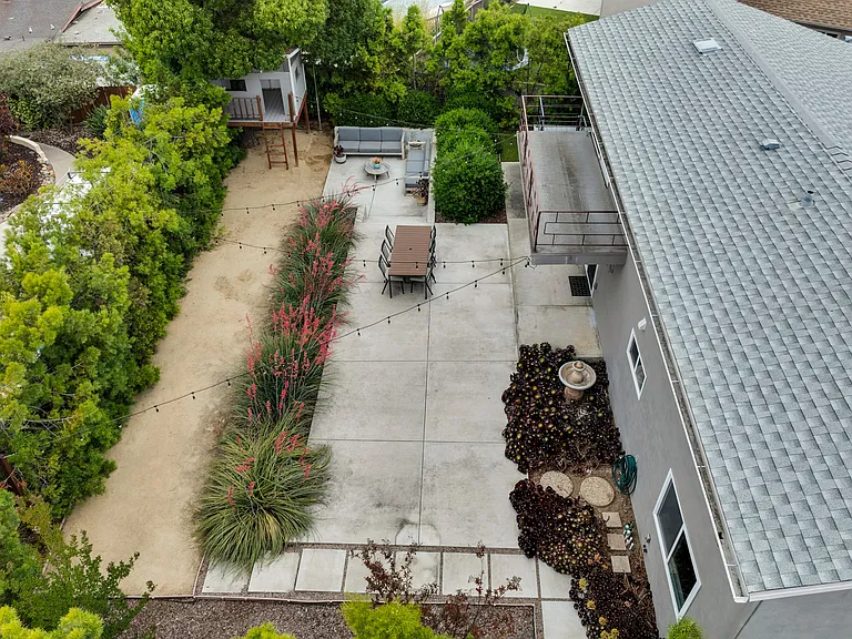 5621 Morro Way — Photo 48