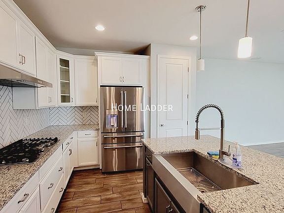 4th image of 4333 E Dennisport Ave
