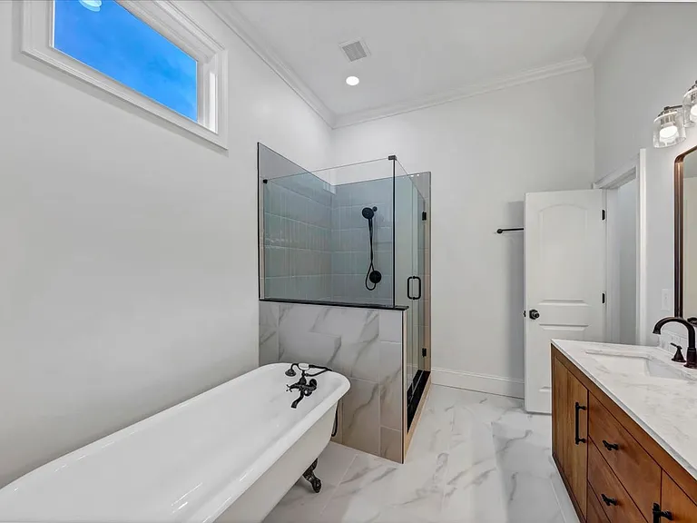212 S Broad St SW — Photo 10