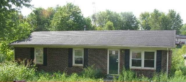 1st image of 126 Lynne Dr