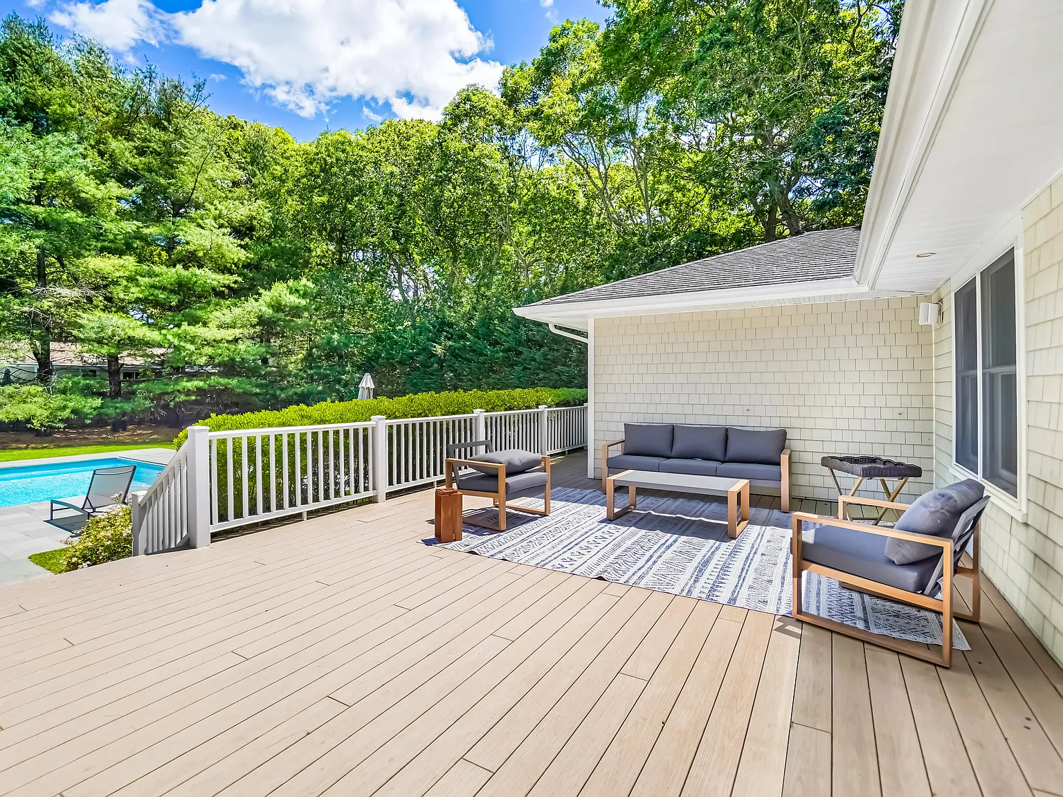 Summer in East Quogue — Photo 3