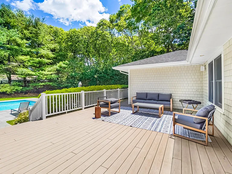 5 Tamarack Ln — Photo 3